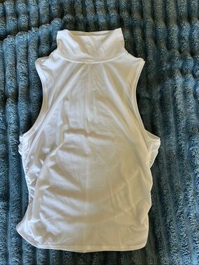 Lululemon White Sleeveless Turtleneck Top - Classic Women's Layering Tank